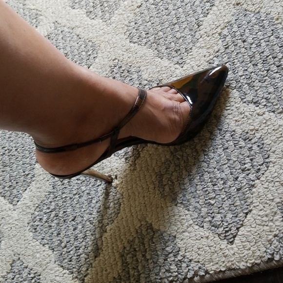 Joan and david shoes - Picture 3 of 5